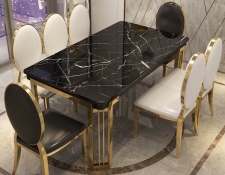 Mặt bàn đá đen tia chớp